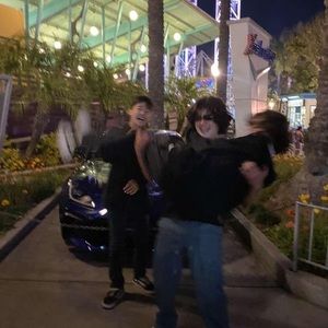 Meet your Posher, Christopher